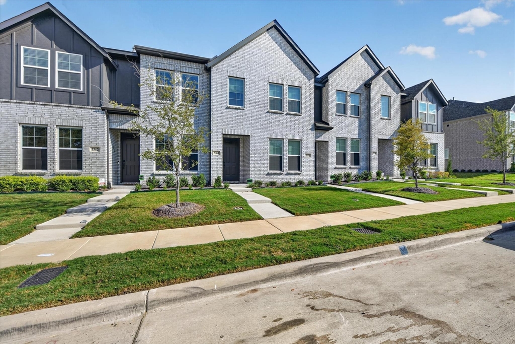 5360 Springlake Parkway - Photo 1