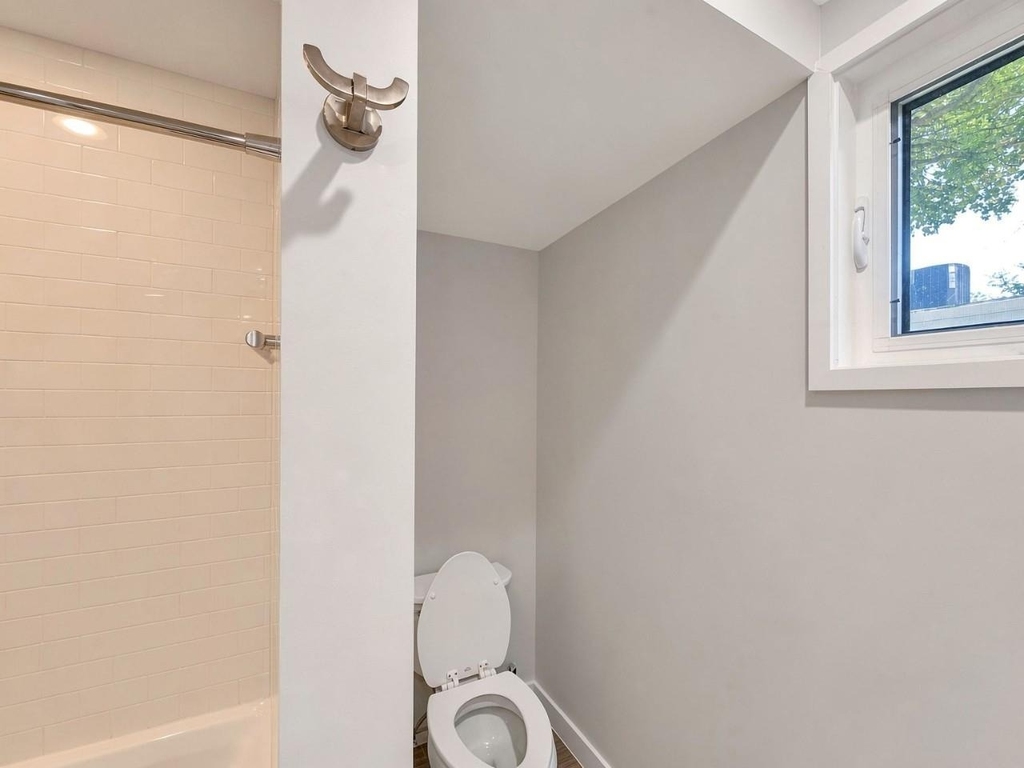 4122 Travis Street - Photo 21