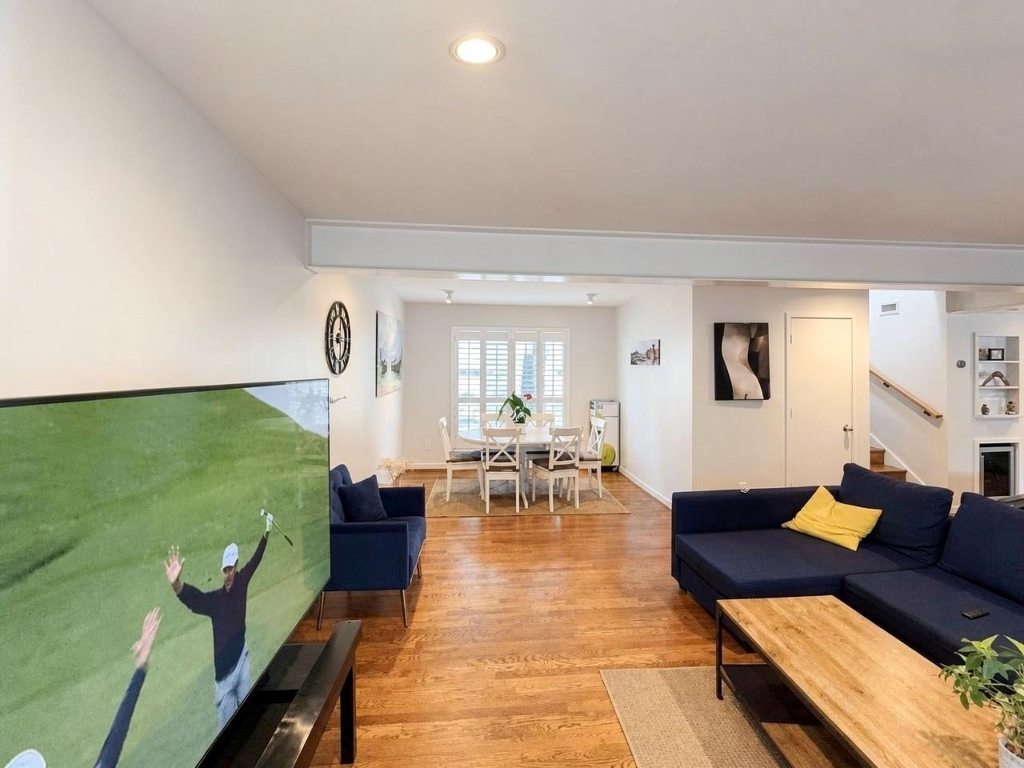 4122 Travis Street - Photo 19