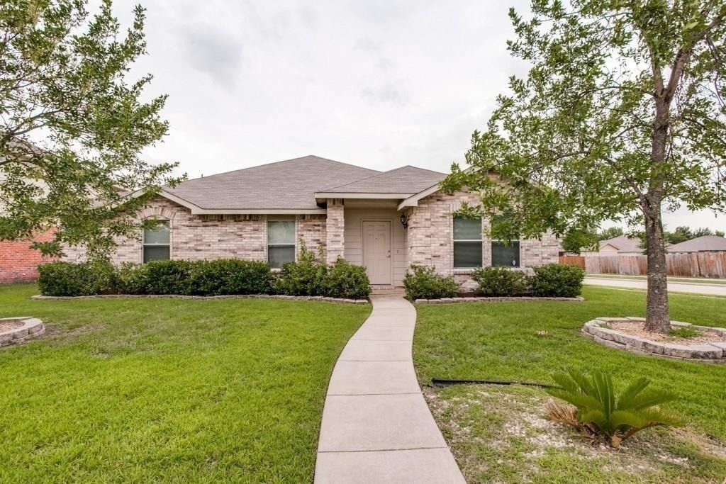 2800 Bissell Way - Photo 0