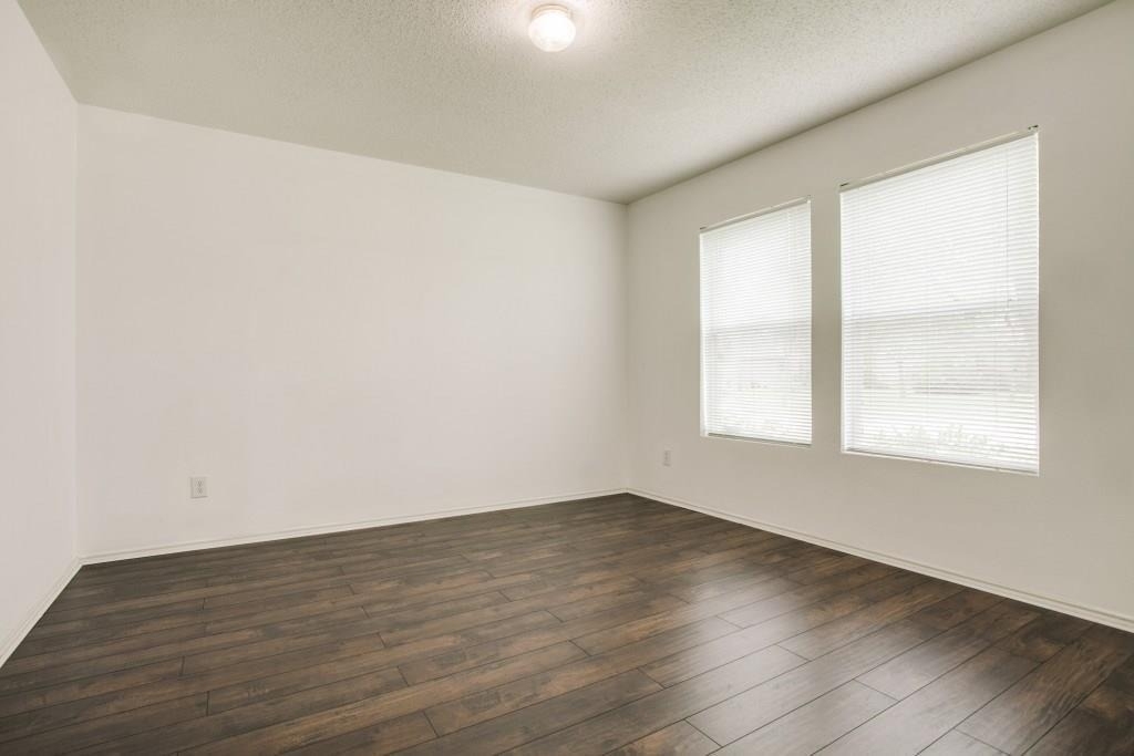 2800 Bissell Way - Photo 8