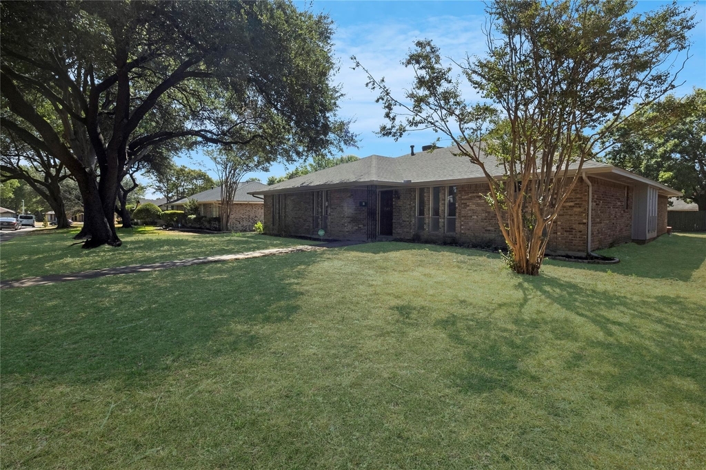 742 Ridge Crest Drive - Photo 1