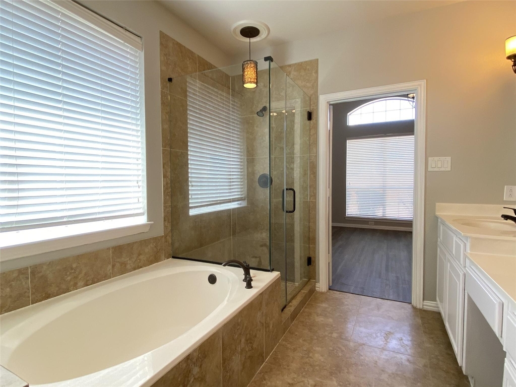15861 Twin Cove Drive - Photo 17