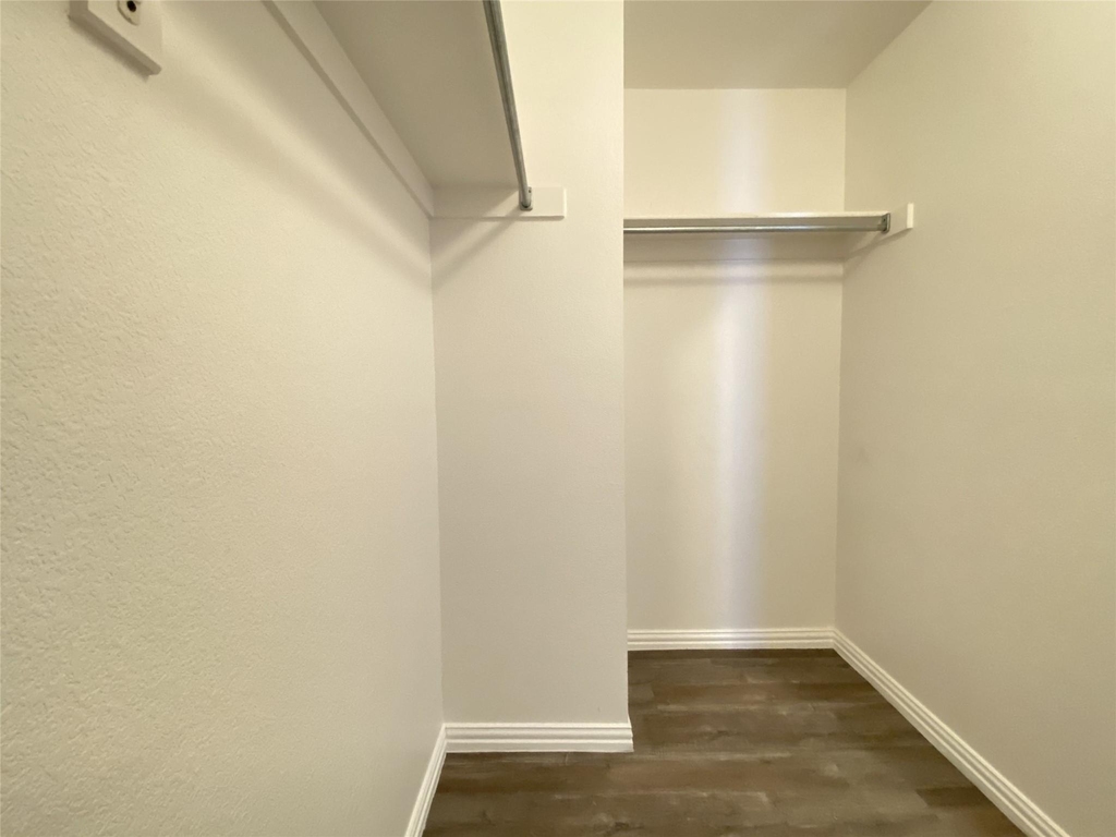 15861 Twin Cove Drive - Photo 8