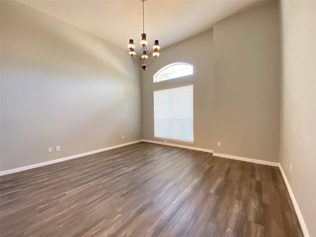 15861 Twin Cove Drive - Photo 14