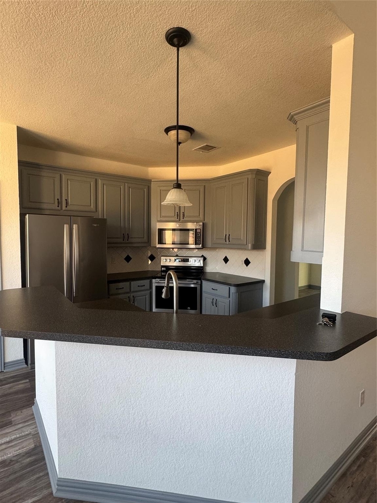 205 Wayne Drive - Photo 3