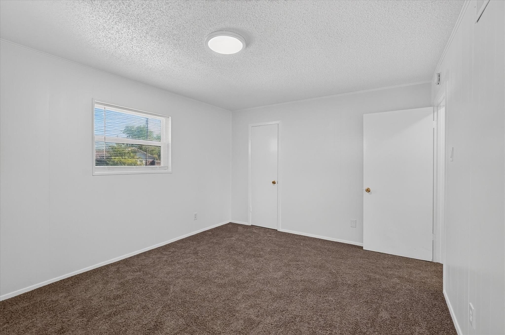 1805 Randolph Drive - Photo 16