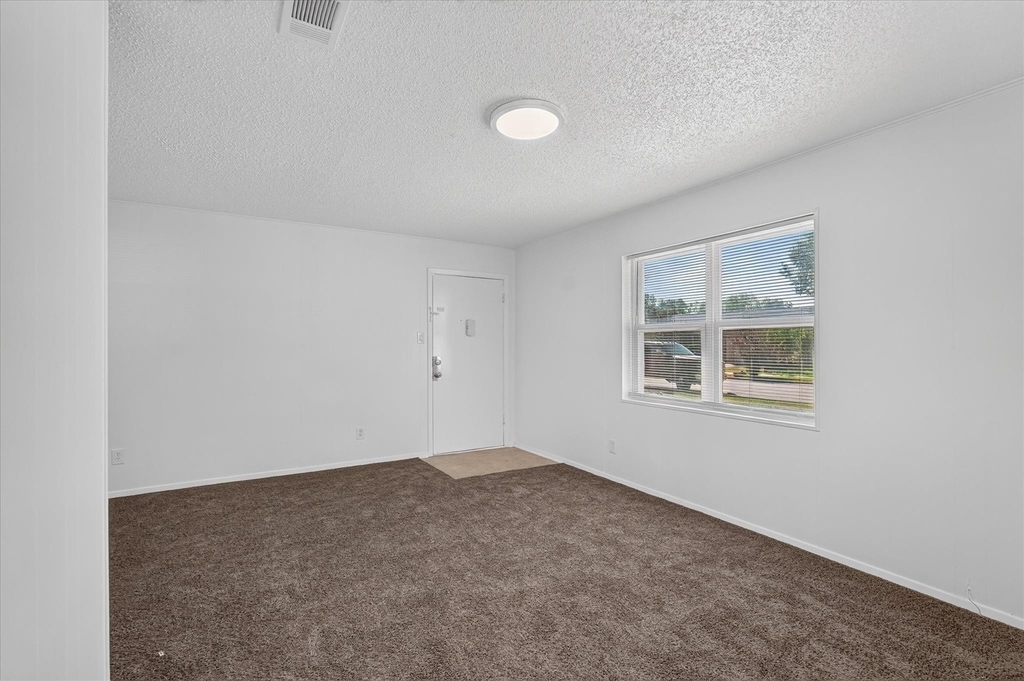 1805 Randolph Drive - Photo 12