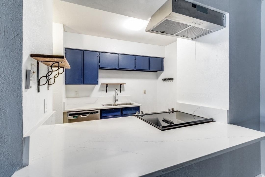 8110 Skillman Street - Photo 6