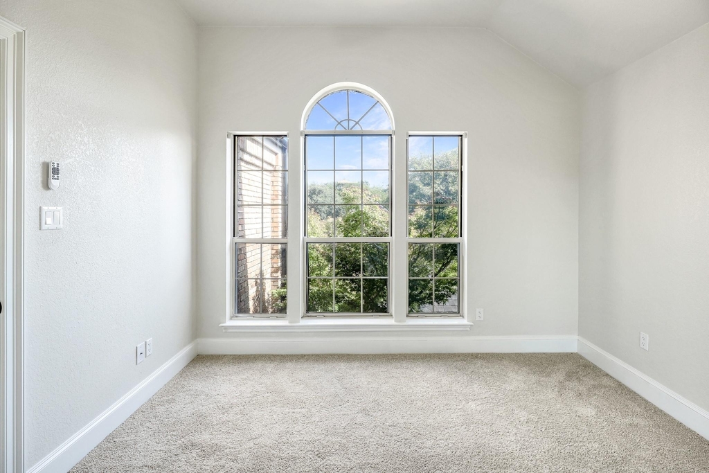 2912 Bluffview Drive - Photo 17