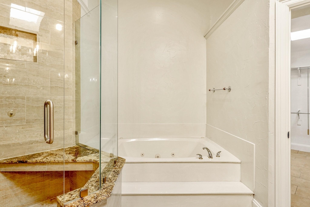 2912 Bluffview Drive - Photo 12
