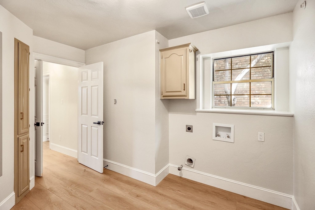 2912 Bluffview Drive - Photo 8