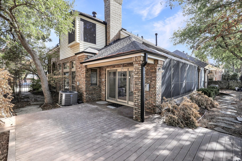 2912 Bluffview Drive - Photo 19
