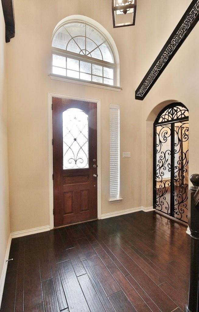 110 White Oak Lane - Photo 2