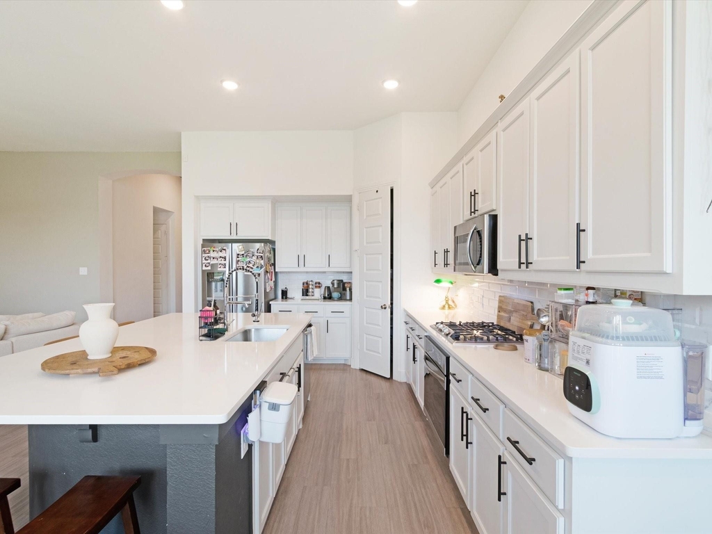1535 Calcot Lane - Photo 8