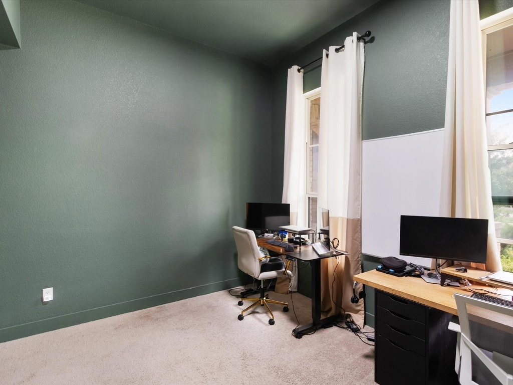 1535 Calcot Lane - Photo 14