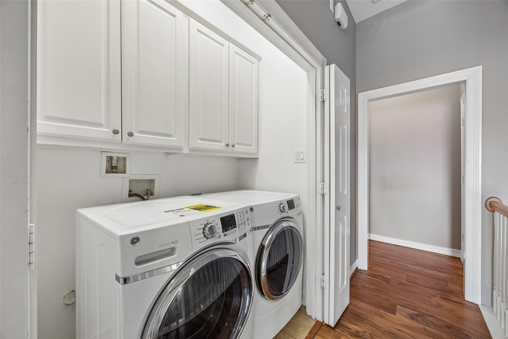 3943 N Hall Street - Photo 27