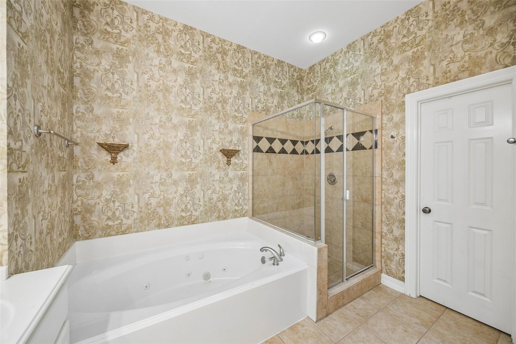 3943 N Hall Street - Photo 23