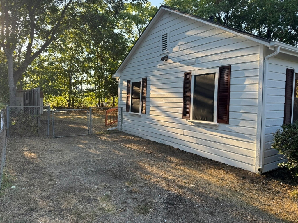 1307 Church Street - Photo 3
