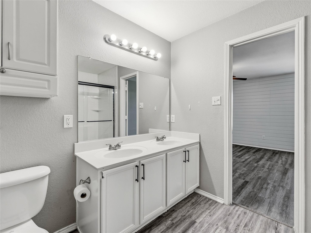 1122 Antoinette Drive - Photo 16