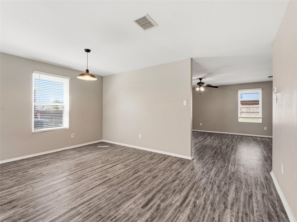 1122 Antoinette Drive - Photo 3