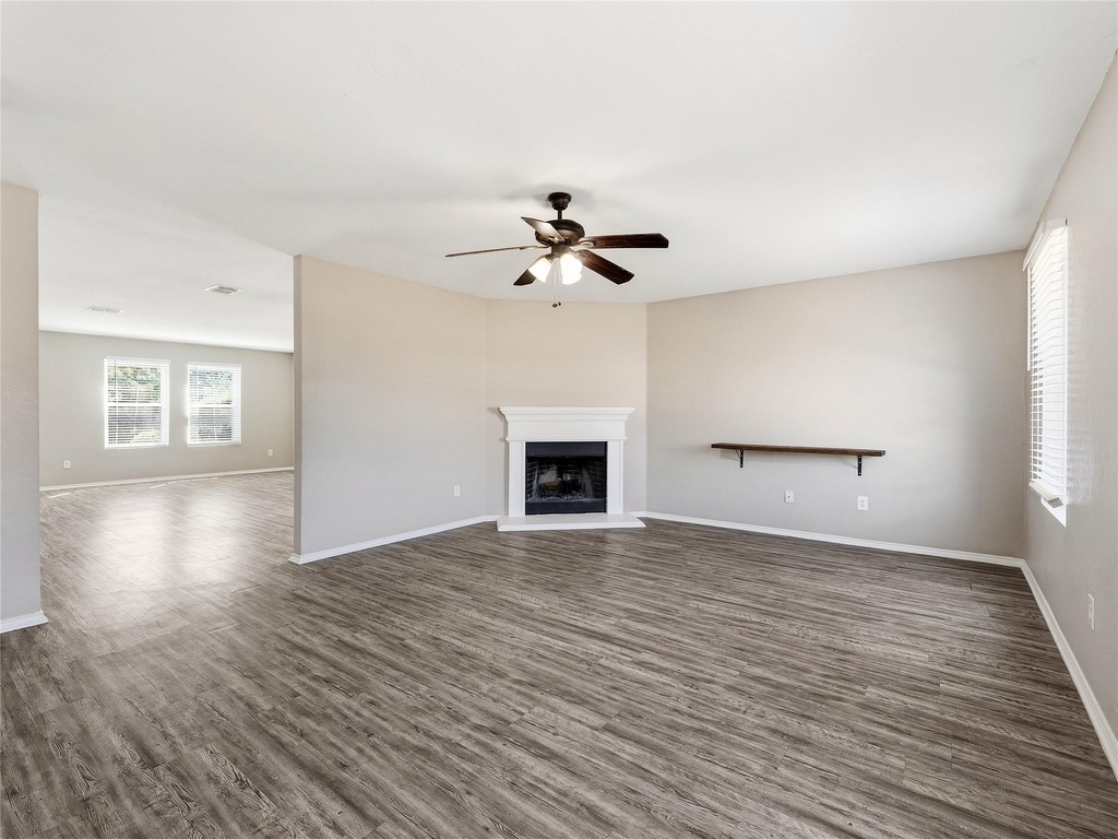 1122 Antoinette Drive - Photo 4