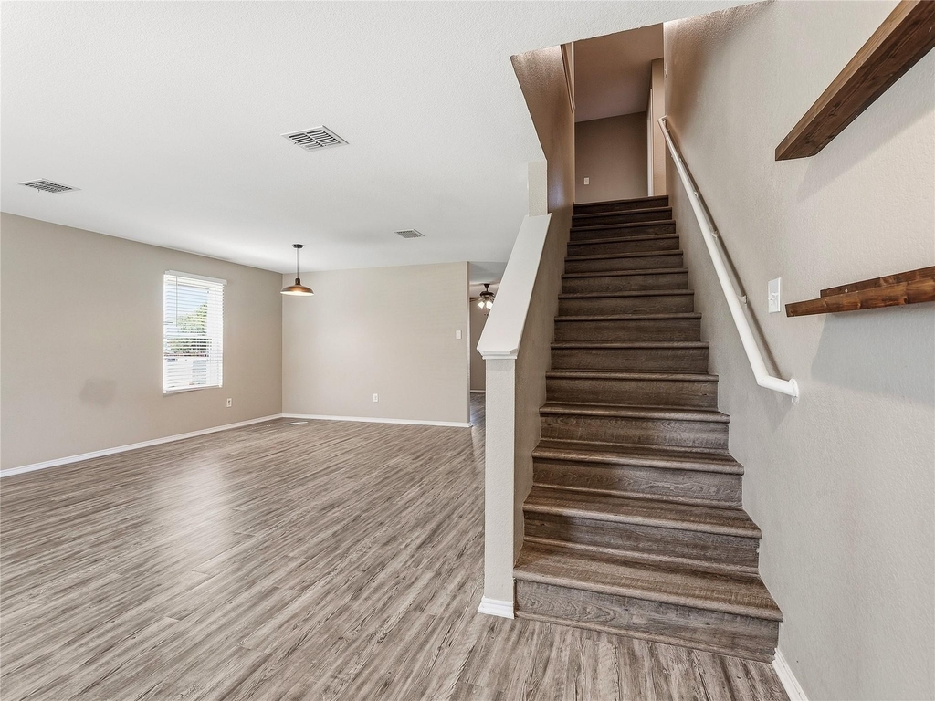 1122 Antoinette Drive - Photo 12