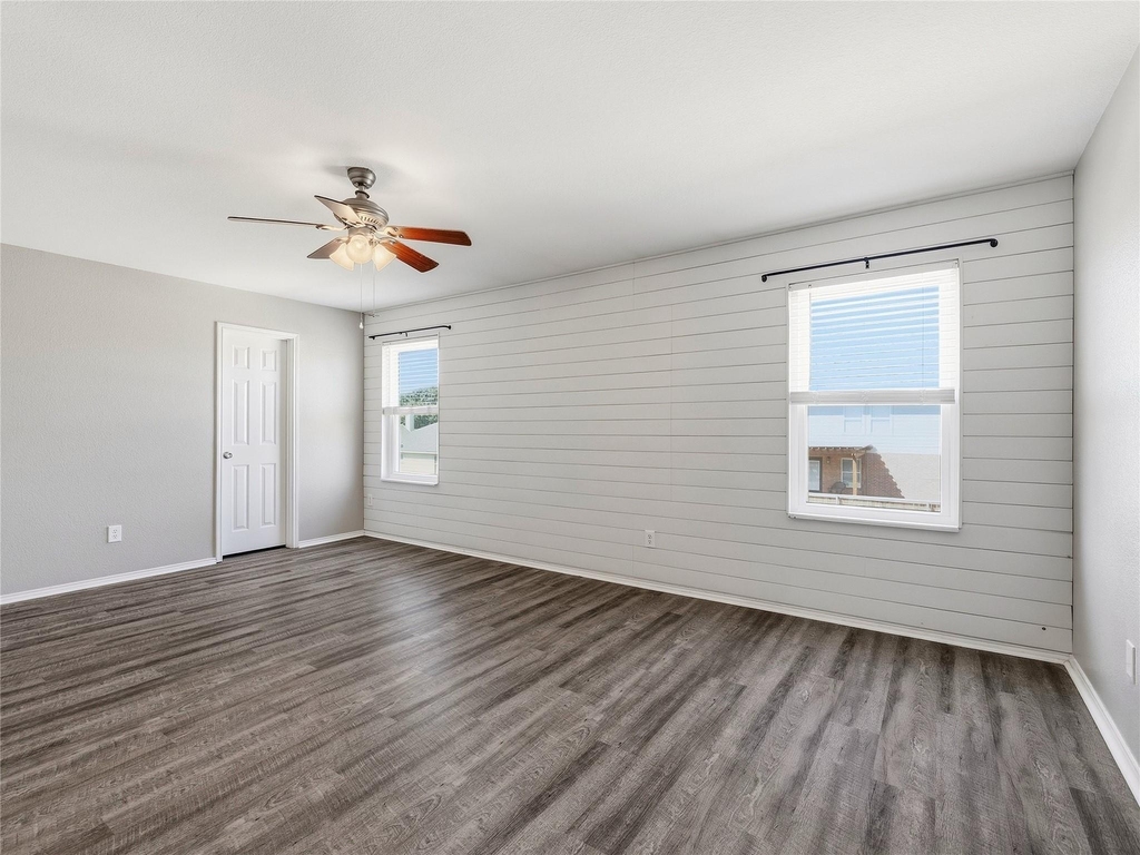 1122 Antoinette Drive - Photo 14