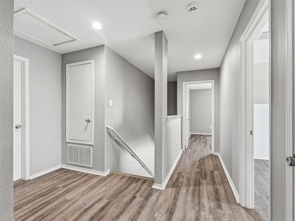 1122 Antoinette Drive - Photo 13