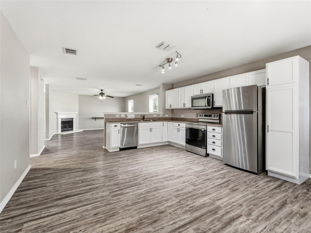1122 Antoinette Drive - Photo 10