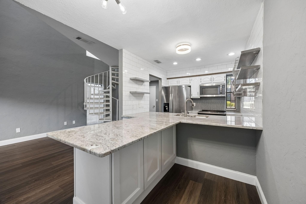 5100 Verde Valley Lane - Photo 10