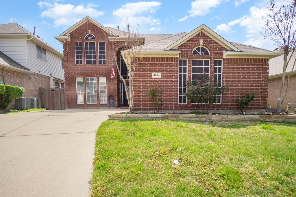 4704 Carolina Trace Trail - Photo 0