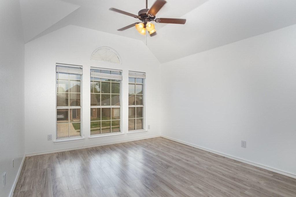 4704 Carolina Trace Trail - Photo 4