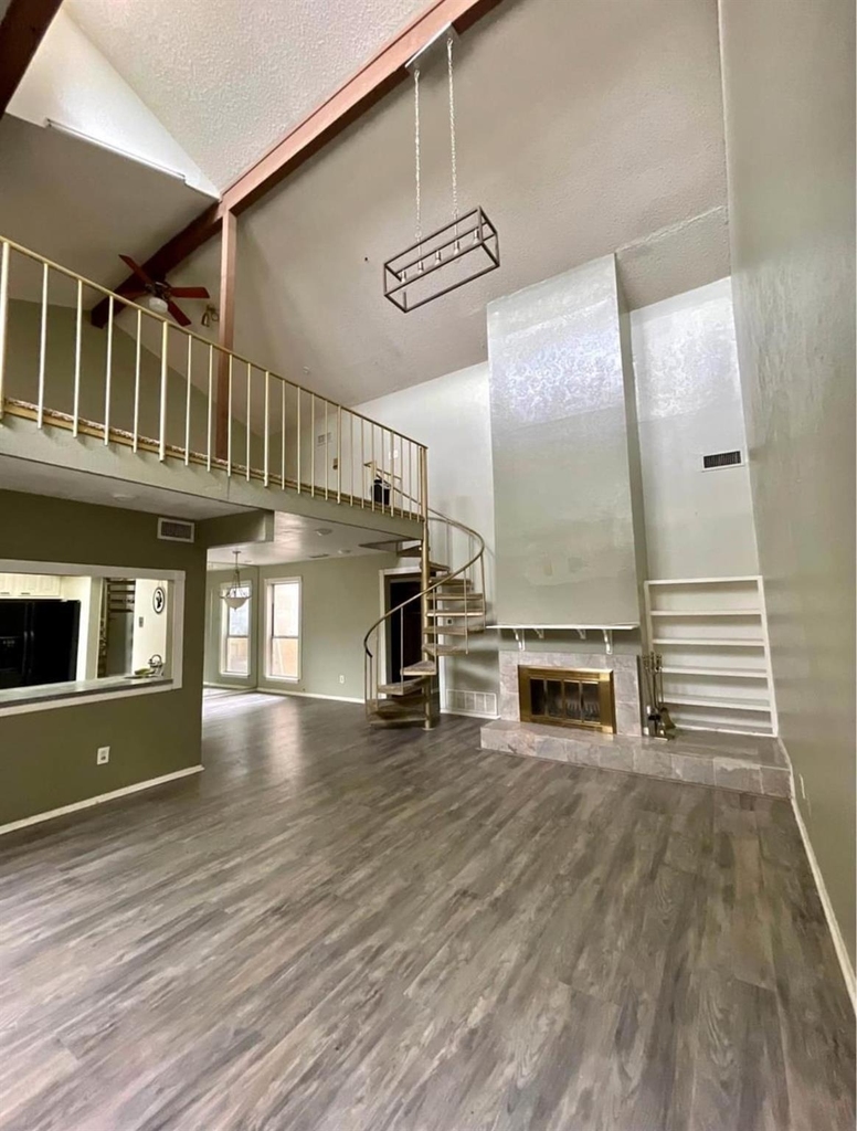 9820 Smokefeather Lane - Photo 0