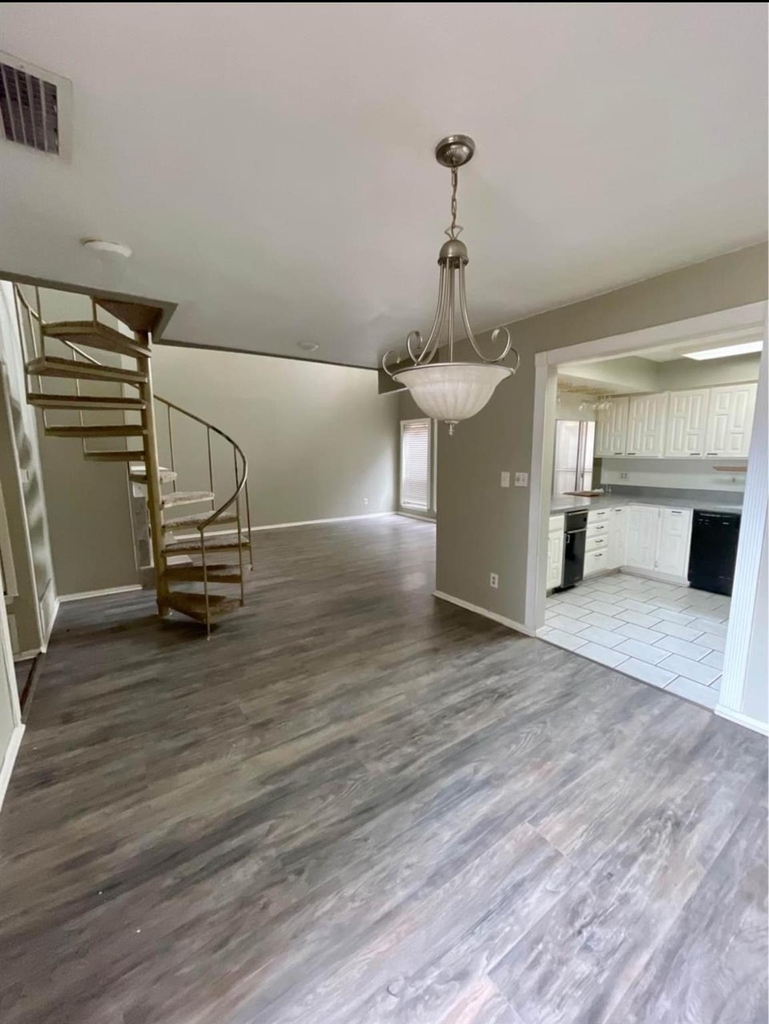 9820 Smokefeather Lane - Photo 6