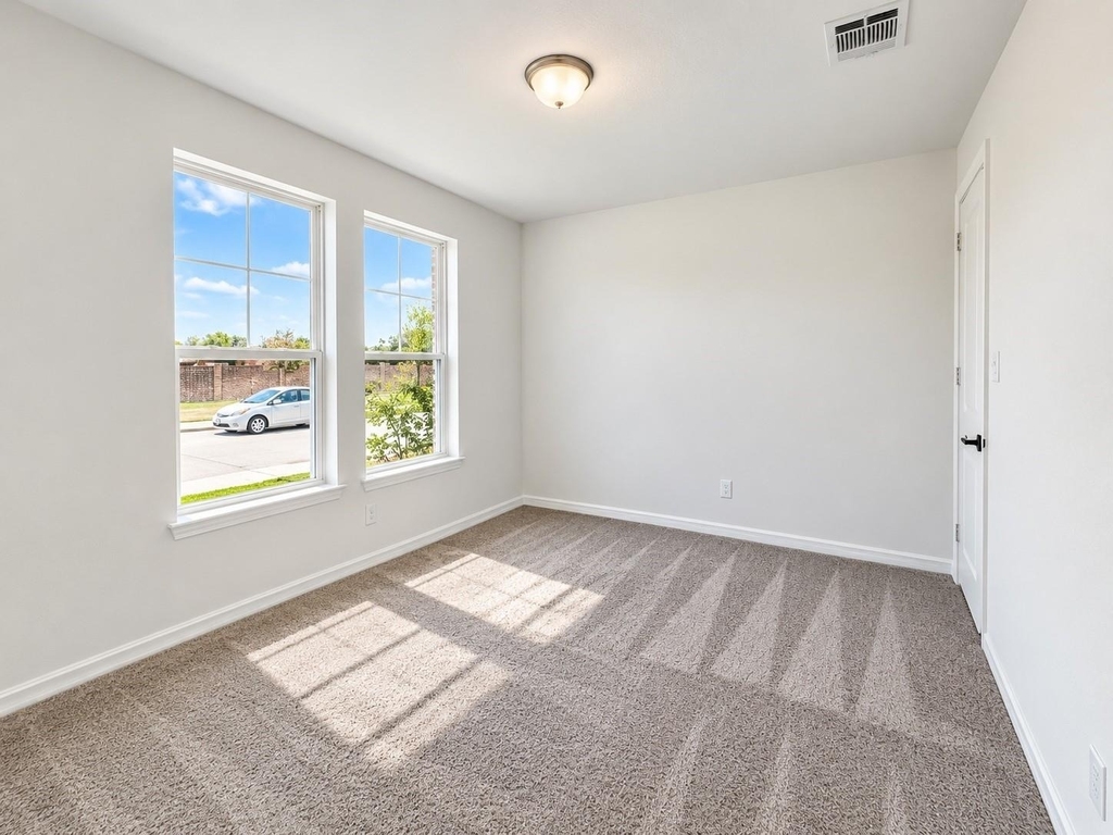 4708 Craymore Road - Photo 2