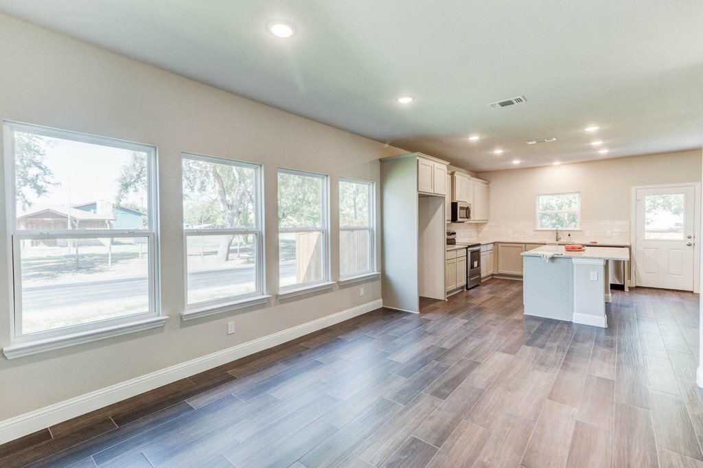 789 Wa Denton Drive - Photo 3