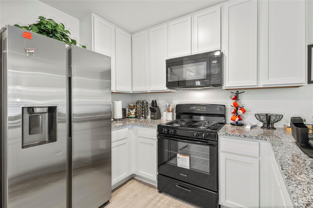 3032 Ashbrook Lane - Photo 7
