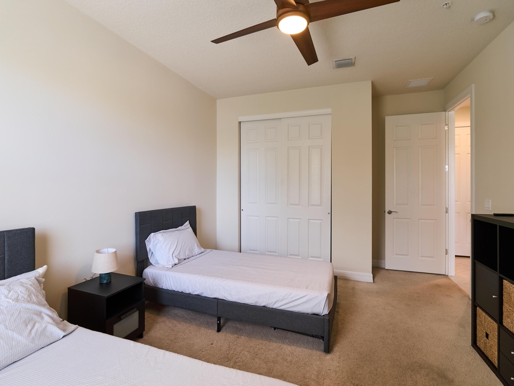 1080 Community Drive - Photo 21