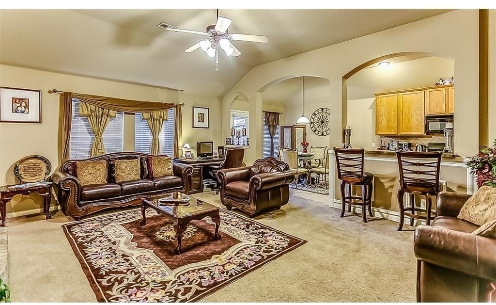 1505 Sparrow Lane - Photo 3