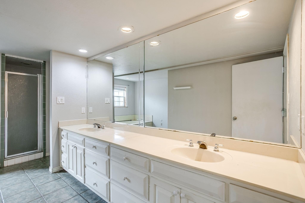406 Bellevue Drive - Photo 15