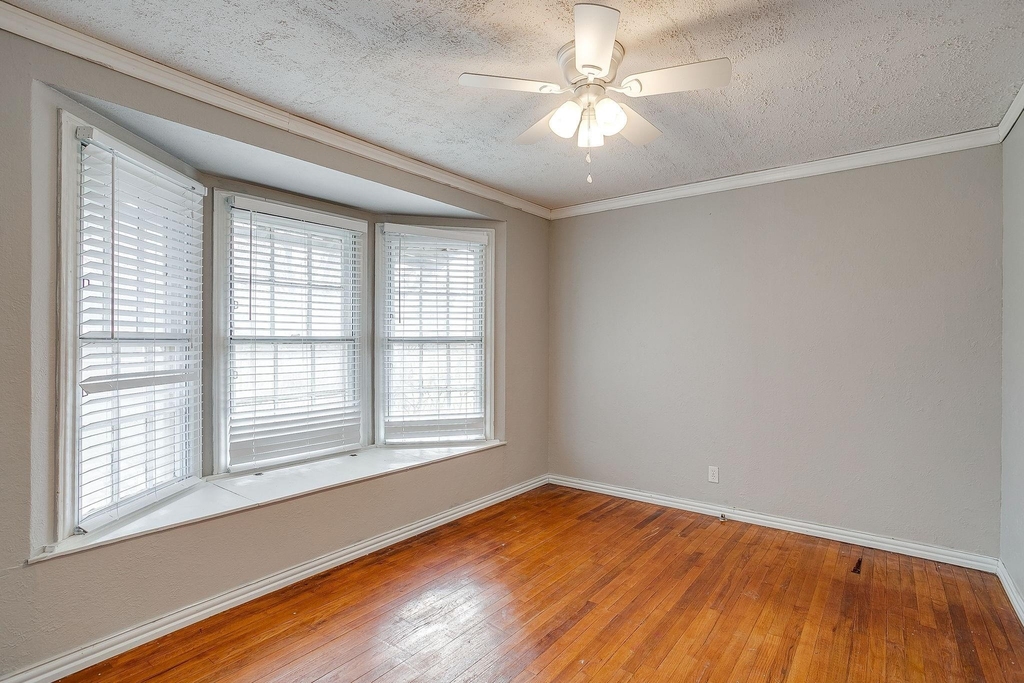 406 Bellevue Drive - Photo 27