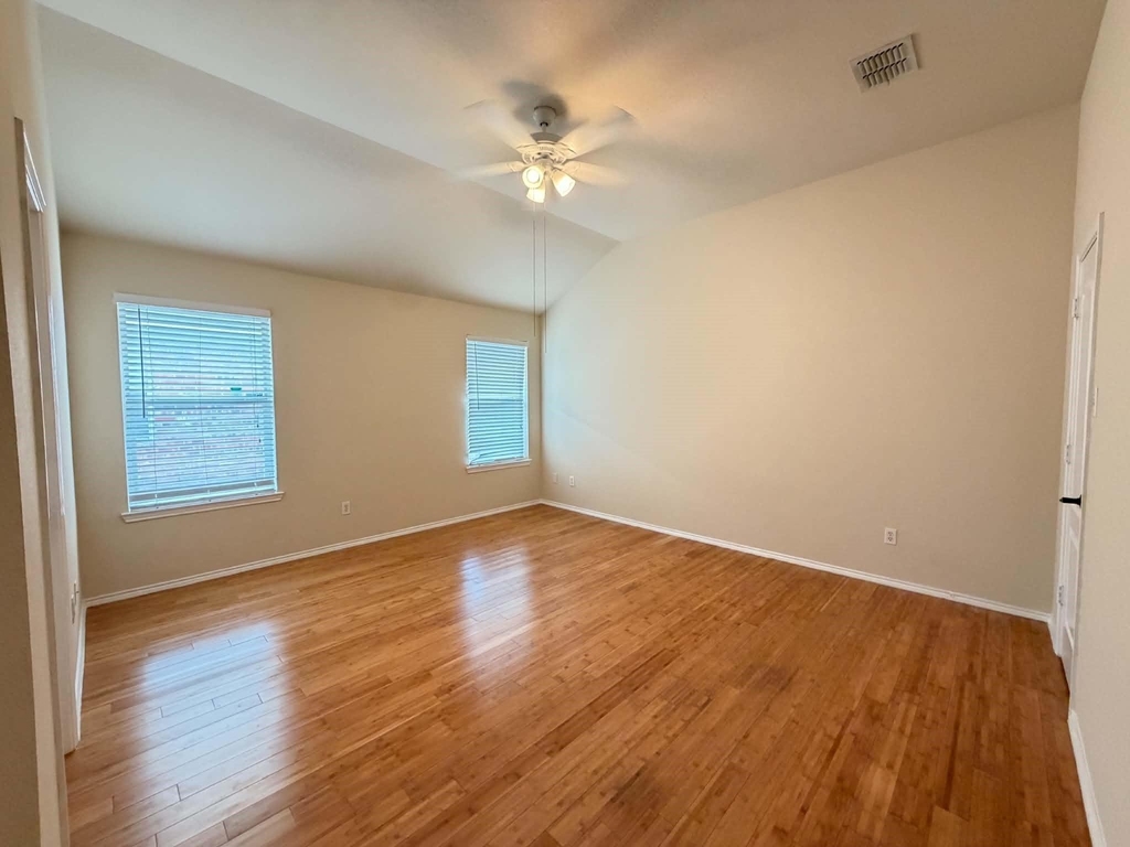 625 Soledad - Photo 7
