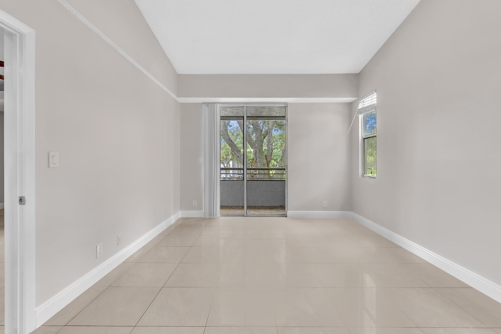 601 Lyons Road - Photo 16