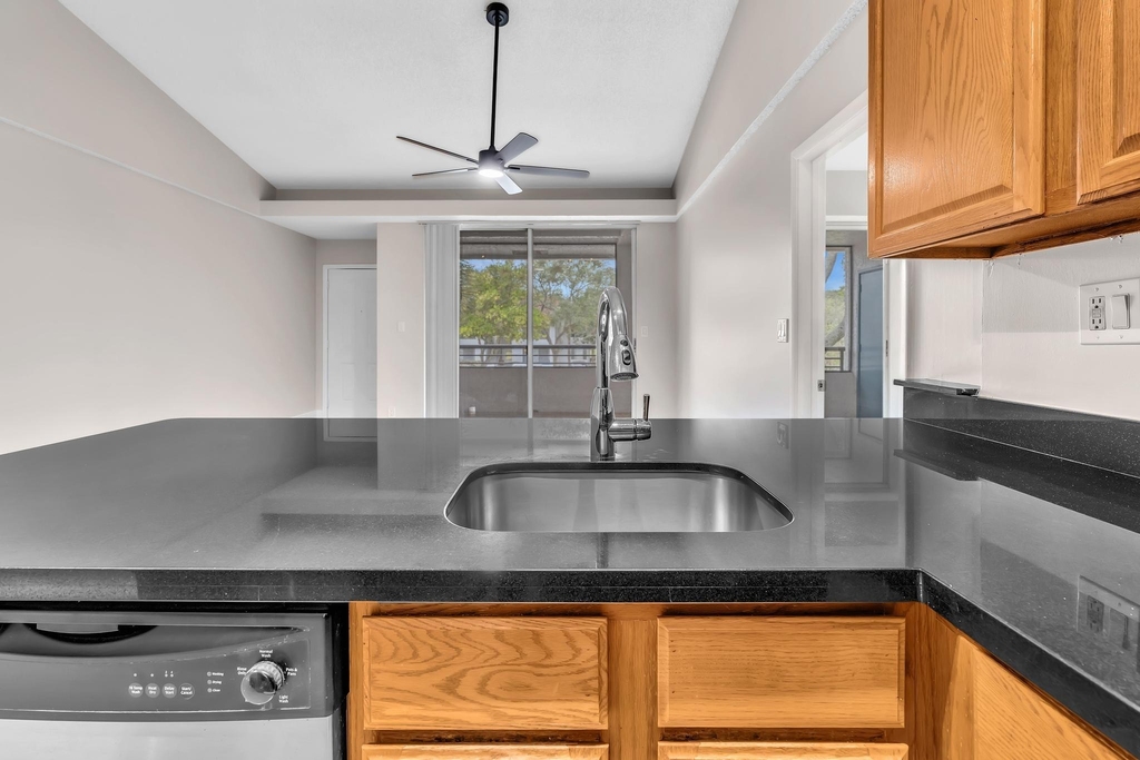 601 Lyons Road - Photo 5