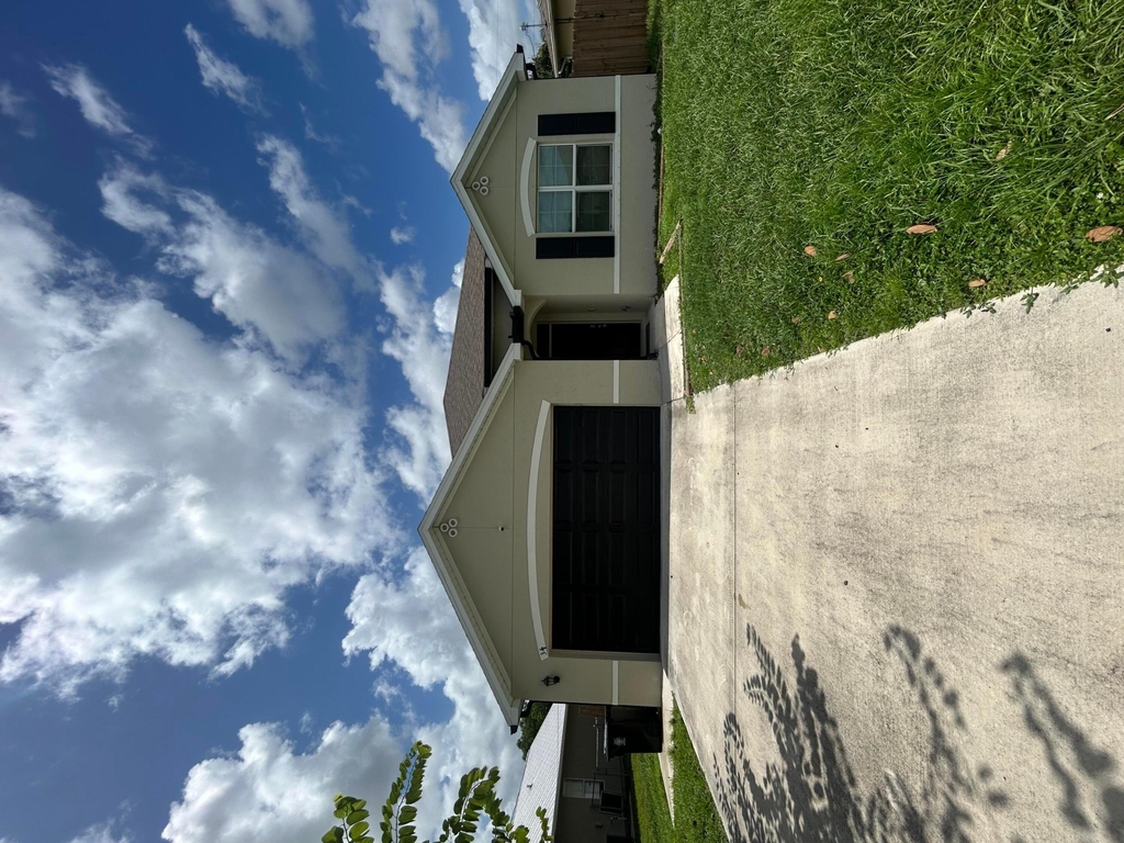 341 Sw Ridgecrest Drive - Photo 1