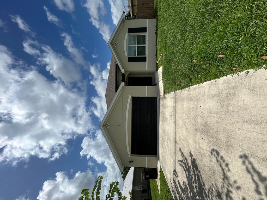 341 Sw Ridgecrest Drive - Photo 0