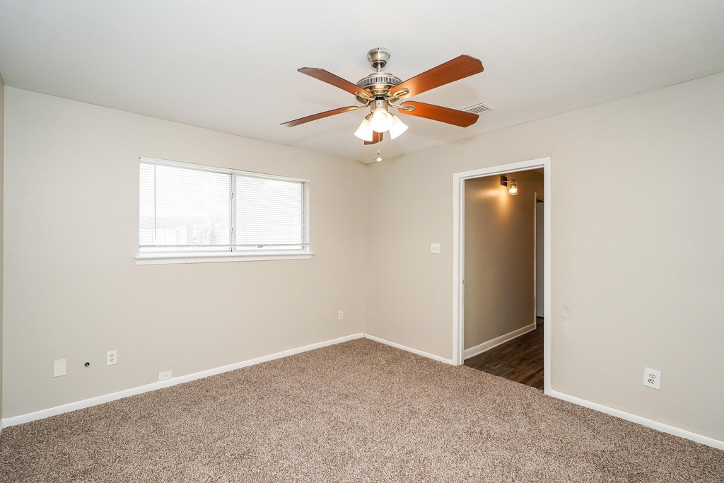 3516 Revere Street - Photo 10