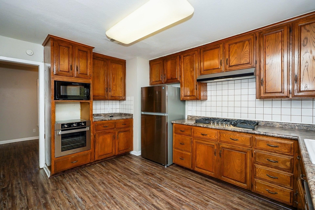 3516 Revere Street - Photo 4