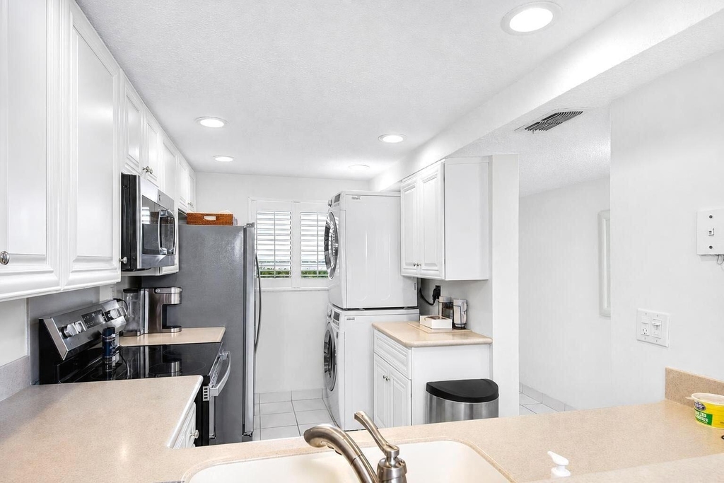10152 S Ocean Drive - Photo 11